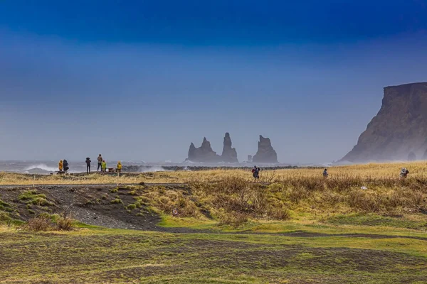 Kilátás Vik Fekete Strand Izlandon Egy Viharos Téli Napon — Stock Fotó