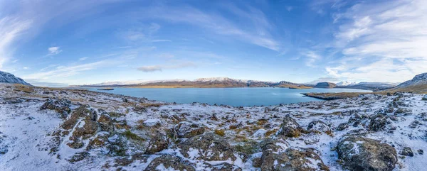 겨울에 아이슬란드 남부의 보르가 주변의 지역을 한눈에 수있는 파노라마 — 스톡 사진