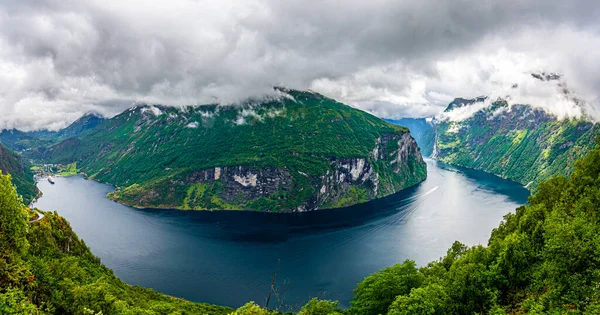 Vue Sur Fjord Geiranger Cascade Seven Sisters Point Vue Ornesvingen — Photo