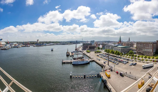 Foto Aérea Terminal Cruceros Sobre Ciudad Alemana Kiel — Foto de Stock