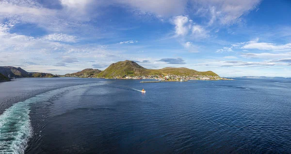 Панорамная Картина Изолированной Норвежской Деревни Хоннингсваг Недалеко Северного Мыса — стоковое фото