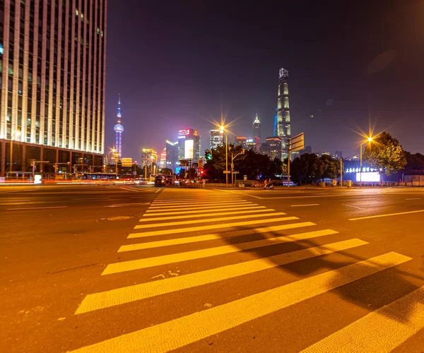 Переглянути Пішохідний Перехід Від Парку Гучен Бунд Шанхаї Вночі — стокове фото