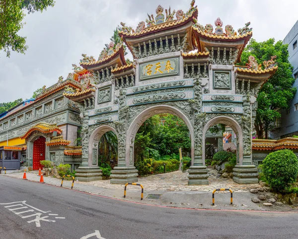 View Entrance Gate Zhongpo Fushou Temple Taipei — Stock Photo, Image
