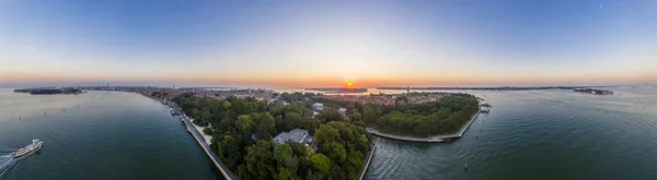 Панорама Воздушного Беспилотника Лагуны Венеции Острова Лидо Время Восхода Солнца — стоковое фото