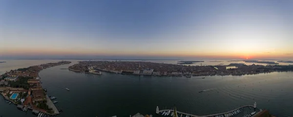 Luchtpanorama Van Lagune Van Venetië Het Eiland Lido Tijdens Zonsopgang — Stockfoto