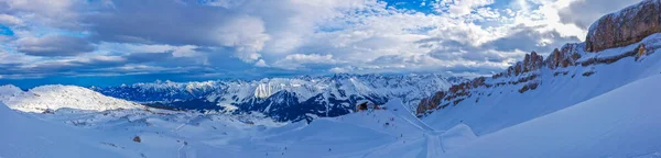 Foto Panoramica Della Stazione Monte Degli Impianti Risalita Ifen Giorno — Foto Stock