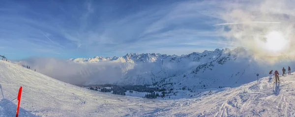 Montafon Bölgesinde Kayak Yamacının Panoramik Resmi — Stok fotoğraf