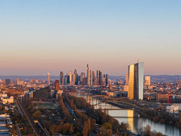 Luftaufnahme Der Frankfurter Skyline Und Des Gebäudes Der Europäischen Zentralbank — Stockfoto