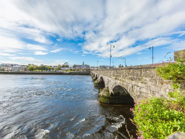 stock image Thomond bridge in Limerick with river Shannon during daytime