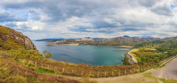 Filmato Panoramico Una Baia Sull Isola Skye Fotografato Durante Giorno — Foto Stock