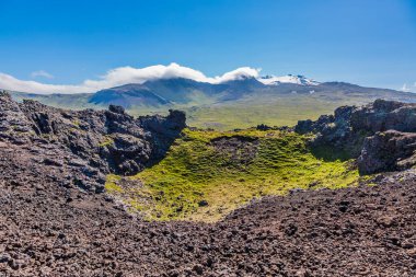 Yazın Snaefellsjoekul Volkan Zirvesi