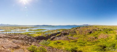 Yazın İzlanda 'daki Thingvellir Milli Parkı' nda panoramik resim