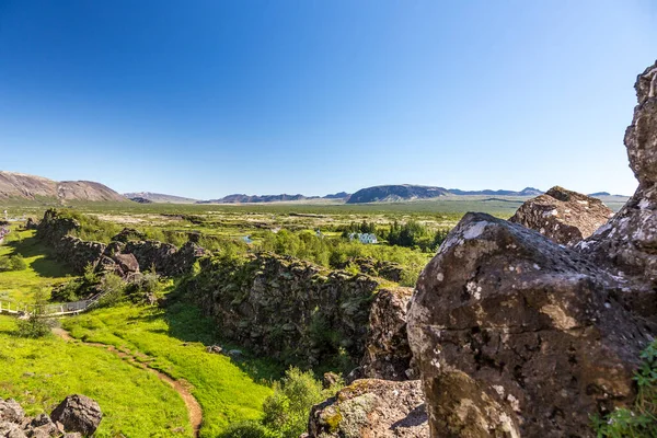 Pohled Útesy Kontinentální Závady Thingvellir Islandu Slunečného Dne — Stock fotografie