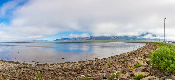 Panoramabild Över Öppet Landskap Norra Island Nära Vesturhpsvatn Sjön Sommaren — Stockfoto