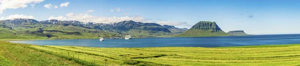 Πανοραμική Θέα Πάνω Από Τον Κόλπο Του Grundarfjoerdur Kirkjufell Βουνό — Φωτογραφία Αρχείου