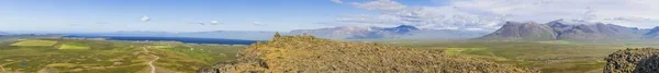 アイスランド北部の開けた風景のパノラマ写真 — ストック写真