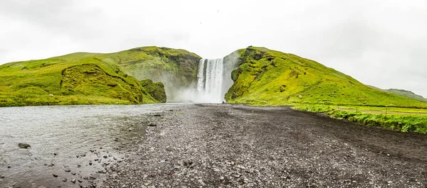 Vista Sobre Skogafoss Cachoeira Sul Islândia Verão — Fotografia de Stock