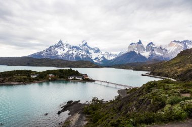 Pehoe Gölü ve Cerro Paine Grande