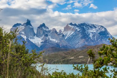 Patagonya 'daki Cerro Paine Grande ve Lago Pehoe