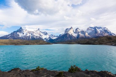 Patagonya 'daki Cerro Paine Grande ve Lago Pehoe