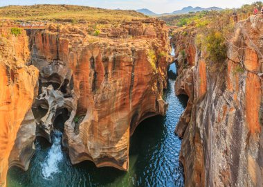 Eylül 2013 'te Güney Afrika' da Bourke Luck Potholes 'in gündüz ve mavi gökyüzü fotoğrafları çekildi.