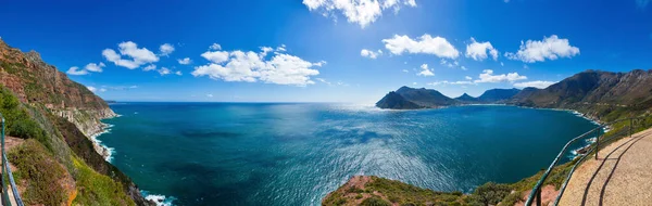 Ümit Burnu Ndan Mavi Gökyüzündeki Cape Town Giden Sahil Yolunun — Stok fotoğraf