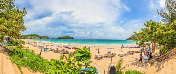 Panoramiczny Widok Plażę Nai Harn Phuket Turkusową Wodą Sfotografowany Ciągu — Zdjęcie stockowe