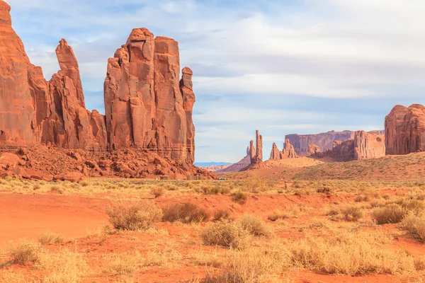 Σχηματισμός Βράχου Στο Monument Valley — Φωτογραφία Αρχείου