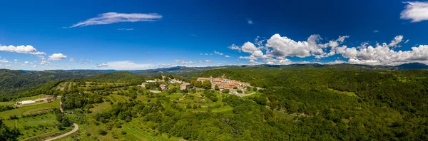 Panorama Drohnenbild Von Hum Kroatien Der Kleinsten Stadt Der Welt — Stockfoto