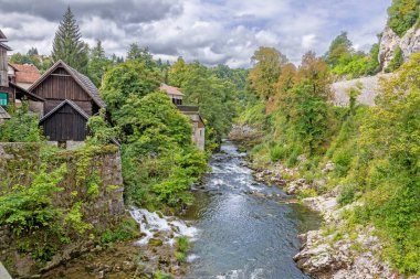 Hırvatistan 'ın efsanevi ve gizemli kenti Rastoke' a yazın gündüz gözüyle bakın