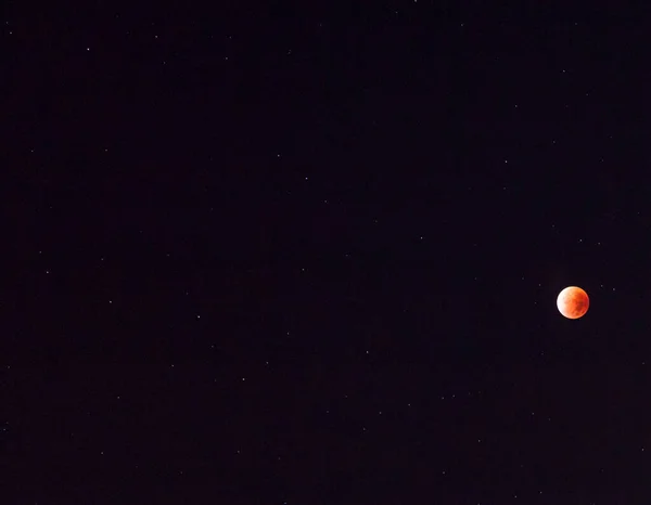 Imagen Cerca Luna Sangre Durante Eclipse Lunar Por Noche — Foto de Stock