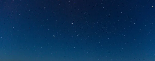 Изображение Безоблачного Звездного Неба Ночью Северном Полушарии Летом — стоковое фото