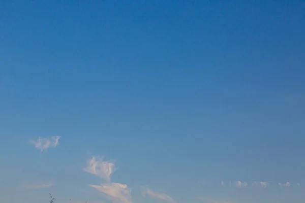 Bild Eines Klaren Und Wolkenlosen Himmels Kann Als Hintergrundvorlage Verwendet — Stockfoto