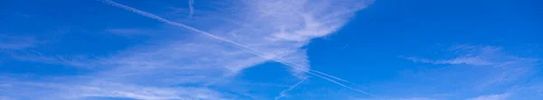 Imagem Céu Parcialmente Nublado Parcialmente Claro Durante Dia Sem Horizonte — Fotografia de Stock