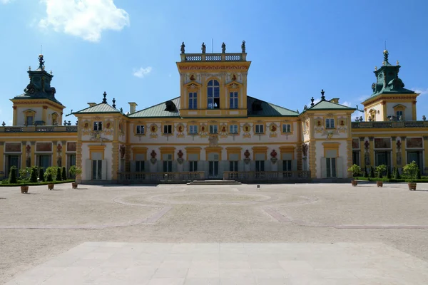 Wilanow Sarayı veya Wilanowski Sarayı, Polonya'nın Varşova bölgesiwilanow bölgesinde bulunan bir kraliyet sarayıdır..