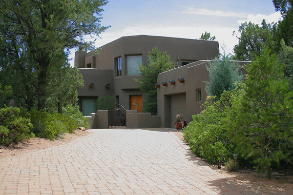 Modern home design and landscaping in Nevada