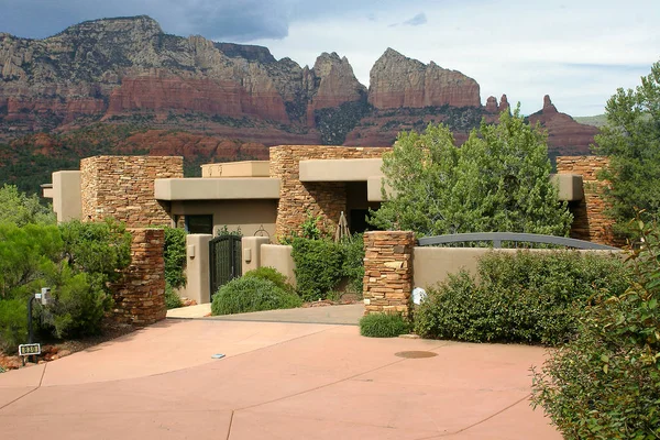Nevada modern ev tasarımı ve peyzaj