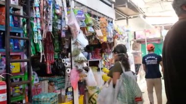 COVID19 tecridi sırasında Lima Peru 'da serbest piyasa.