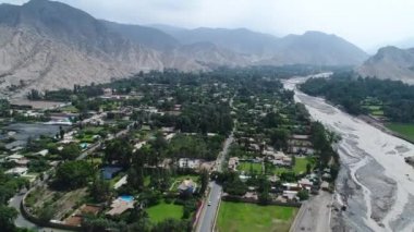 Cieneguilla 'nın hava videosu. Lima Peru kırsalında.