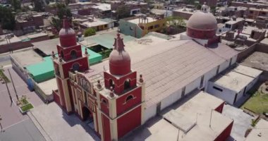 Cieneguilla 'nın şehir merkezindeki hava görüntüleri. Lima Peru kırsalında.