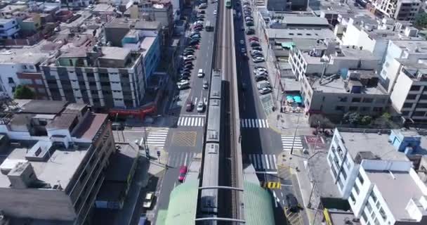 Imagen Aérea Del Tren Eléctrico Tren Estación Tren San Borja — Vídeo de stock