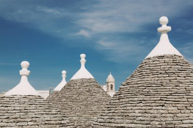 Geleneksel trulli evler Arbelobello, il Bari, bölge Puglia, İtalya