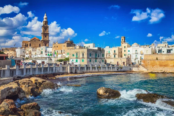 Veduta panoramica di Monopoli, provincia di Bari, Italia — Foto Stock