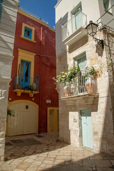 Beautyful oldtown balocny in Polignano a mare city, Saue.net Italia —  Fotos de Stock