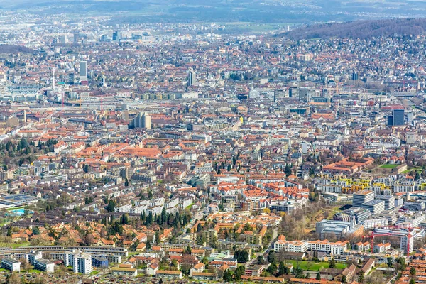 Vista panoramica della città di Zurigo dal monte Uetliberg — Foto Stock