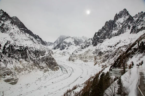 Der mer de glace - das Eismeer - ein Talgletscher im Montblanc-Massiv — Stockfoto