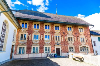 Brugg kasabasındaki Latin okul binası Lateinschule, kton Aargau, İsviçre