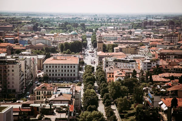 Bergamo City Panorama viděn z Cita Alta, Itálie — Stock fotografie