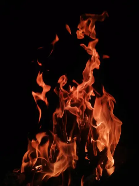 Kızgın Ateşin Resmiyle Isınacaksın — Stok fotoğraf