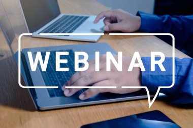 İş adamı ve ekip Webinar E-business Browsing Connection ve online online teknoloji web yayını konsepti, iş konsepti.